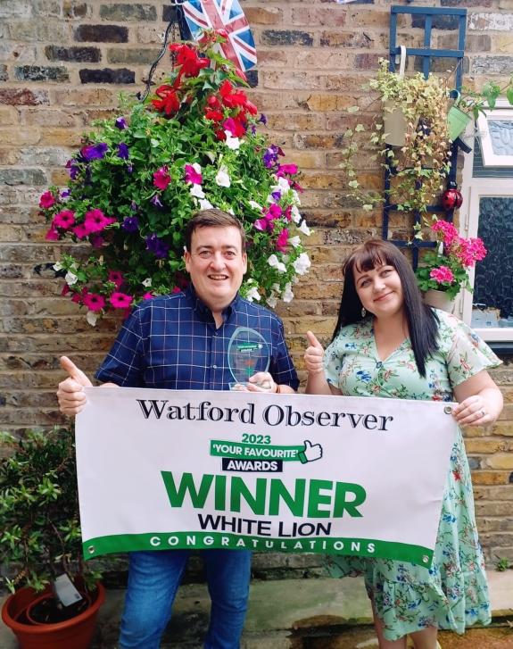 Watford Observer: Sean and Ausra receiving the award for Best Pub. Watford Observer: Sean and Ausra receiving the award for Best Pub.