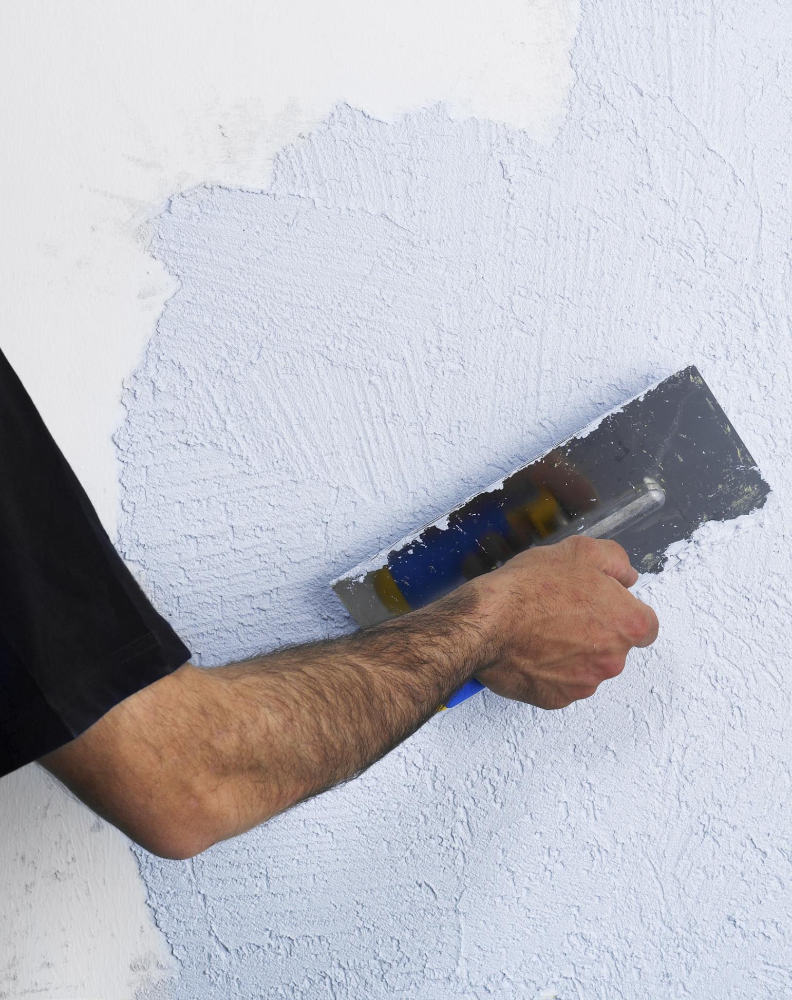 How long does it take for wall plaster to dry?