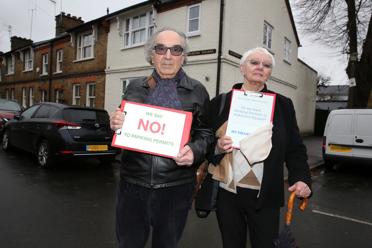 Couple Jeni Swift Gillett & John Grillo, who live in Dickinson Sqaure, have previously spoken to the Observer with concerns about being made to pay to park where they live