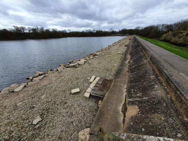 Watford Observer: This dam wall is said to be a cause of concern for the reservoir's private owners.