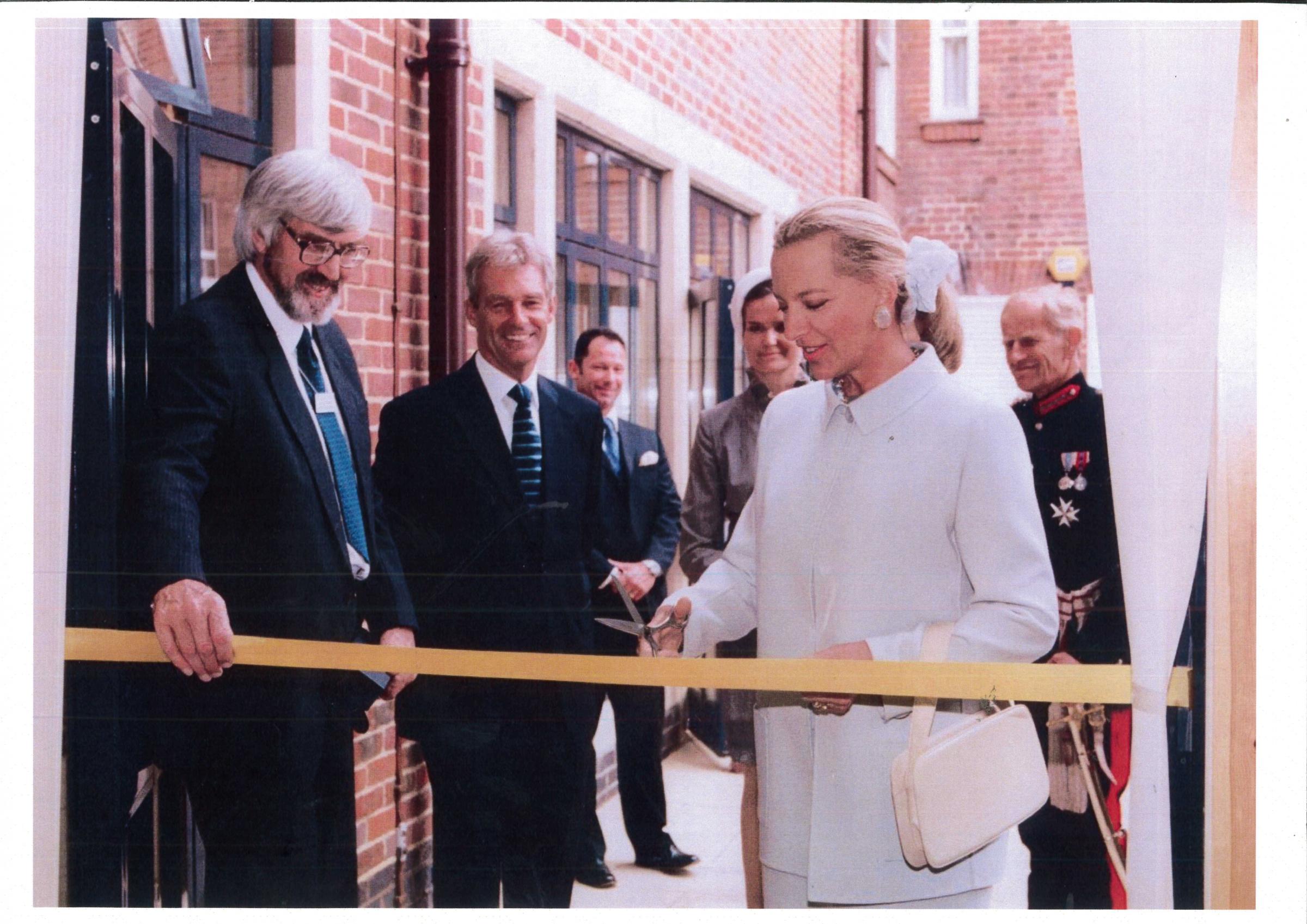 Princess Michael opens the new Inpatient Unit in 2000 with Lottery Manager Terence Smith, then Chief Executive Graham Ball, Lady Fellowes and the then Lord Lieutenant of Hertfordshire Simon Bowes-Lyon