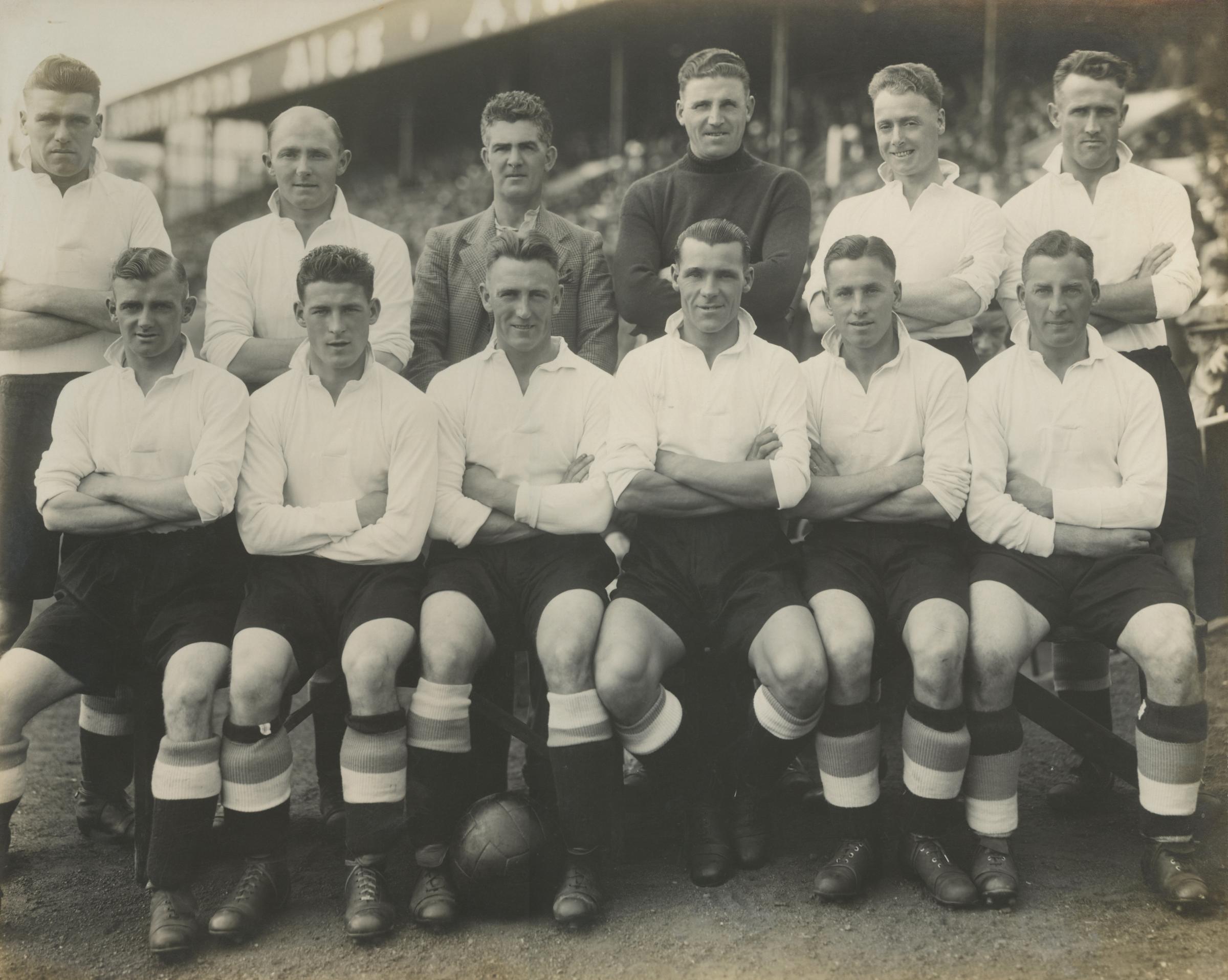 The 1934/35 team enjoyed a good season, finishing sixth in Divison Three (South)