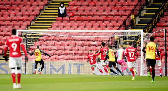 Watford Observer: Watford Observer:
