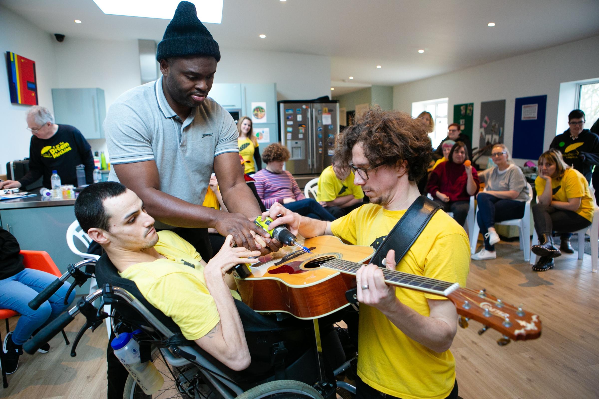 • Electric Umbrella is a collaboration of professional musicians and learning-disabled people. Since the start of the pandemic they provided daily online interactive sessions, including singalongs, song writing, open mic nights and club nights.