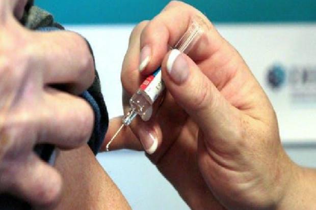 One in 10 care home workers still not had Covid vaccination – figures reveal