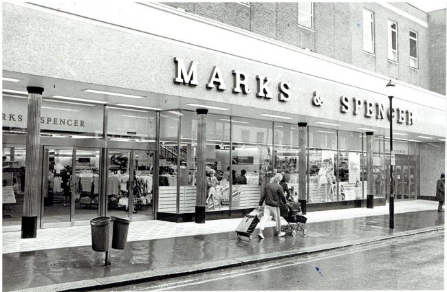 Marks & Spencer in High Street in 1985. Picture: Watford Observer / Watford Museum