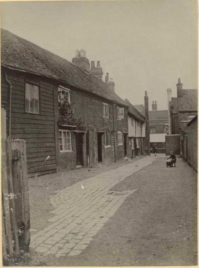 Crown Passage in 1912. Picture: Watford Museum