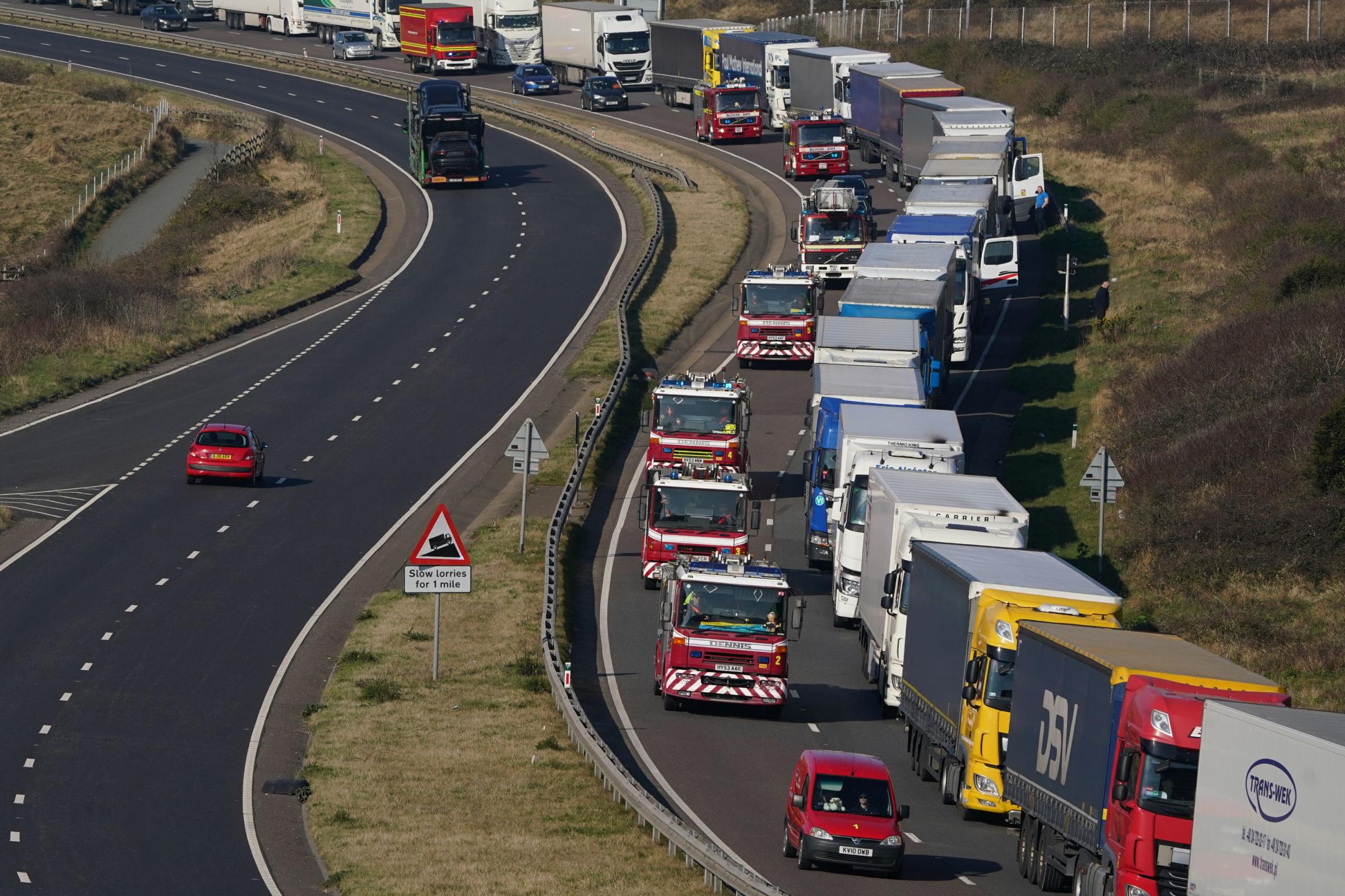 Convoy of UK fire trucks heading to Ukraine to help emergency services - Vimarsana News