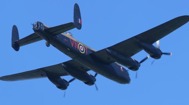 Watford Observer: Lancaster Bomber. Credit: Pixabay