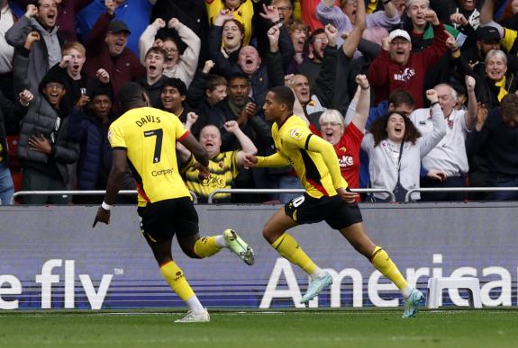 Watford Observer: Fans jubilantly celebrate after Joao Pedro makes it 3-0. Watford Observer: Fans jubilantly celebrate after Joao Pedro makes it 3-0.