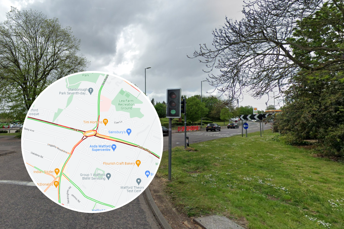 Reports of 'gridlock' at the dome roundabout, Watford - Vimarsana News
