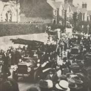 Charter Day procession, passing Bushey Baptist Church, October 18, 1922