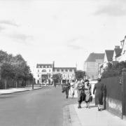 The view towards the crossroads from Rickmansworth Road in 1935