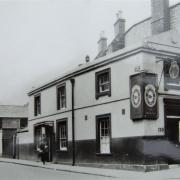 The Kings Arms was on the corner of Kings Street and High Street