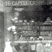 Capell Cash Stores was possibly in Oxhey Village