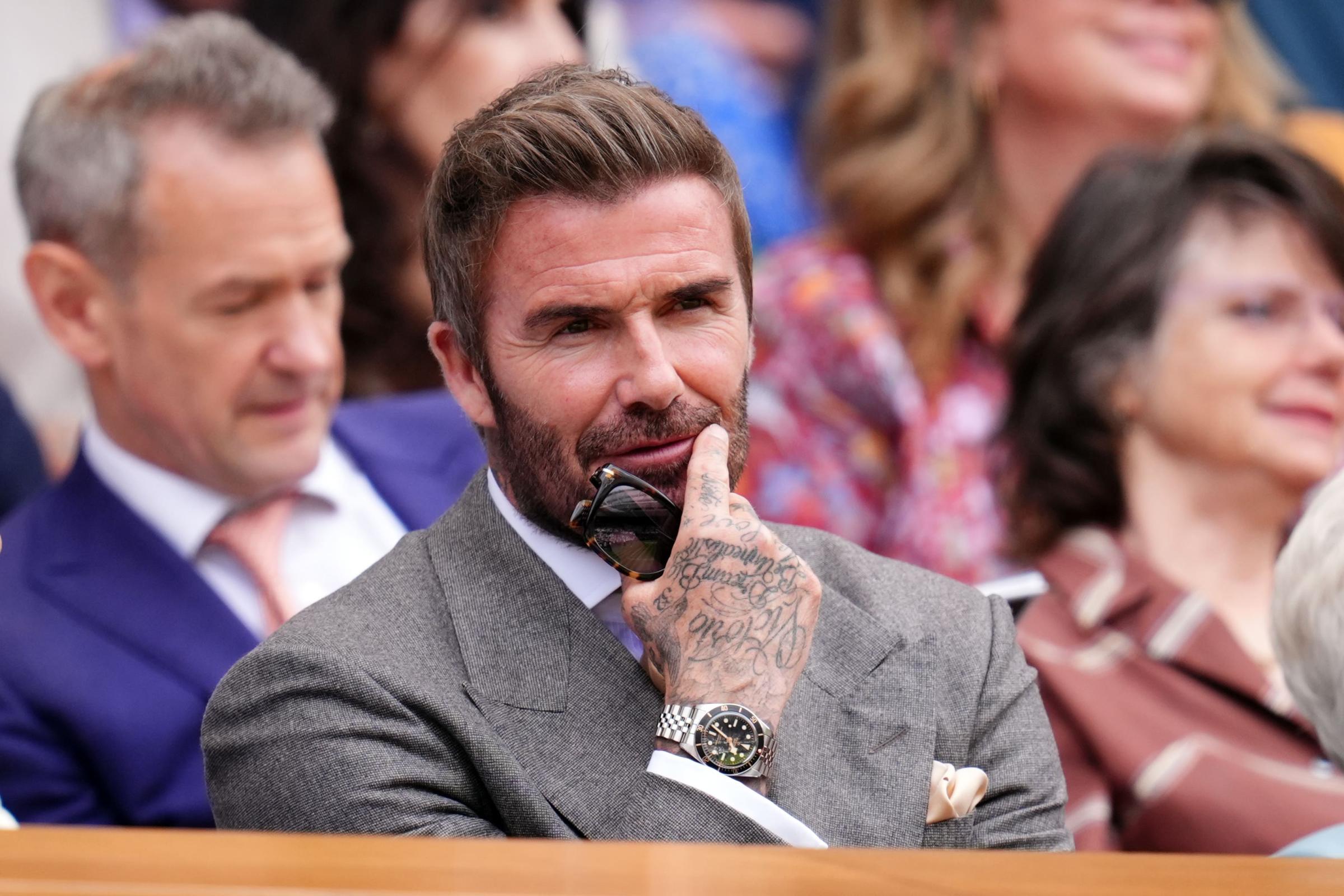 Wimbledon spectators enjoy champagne in sunshine as grand slam begins