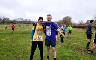 Simon Cole and David Vannen took part in a nine-mile race to help raise money for the people of Ukraine.