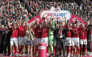 Ben Hamer celebrates winning League One with Charlton